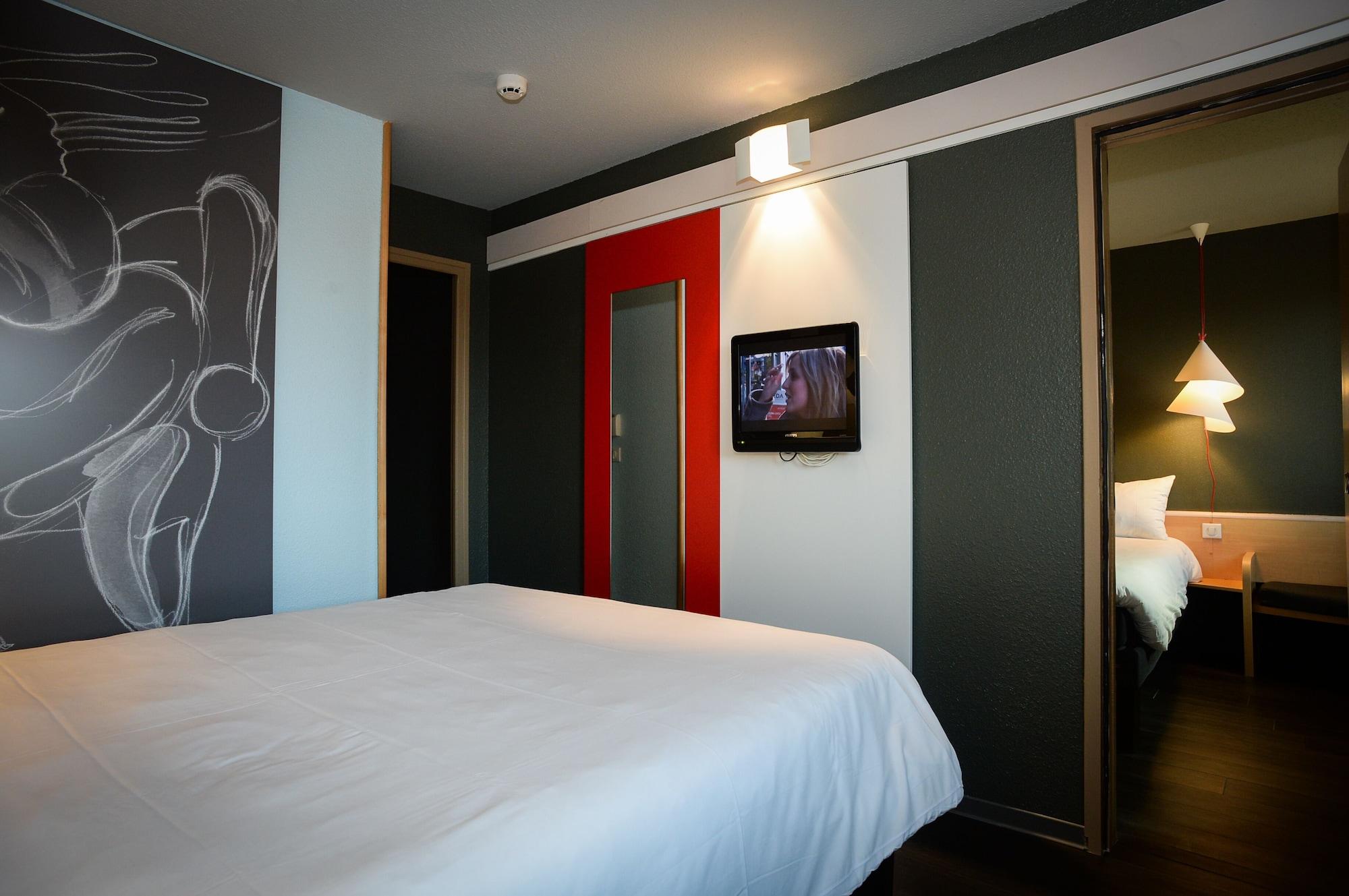 Ibis Saint-Lo Hotel Екстериор снимка