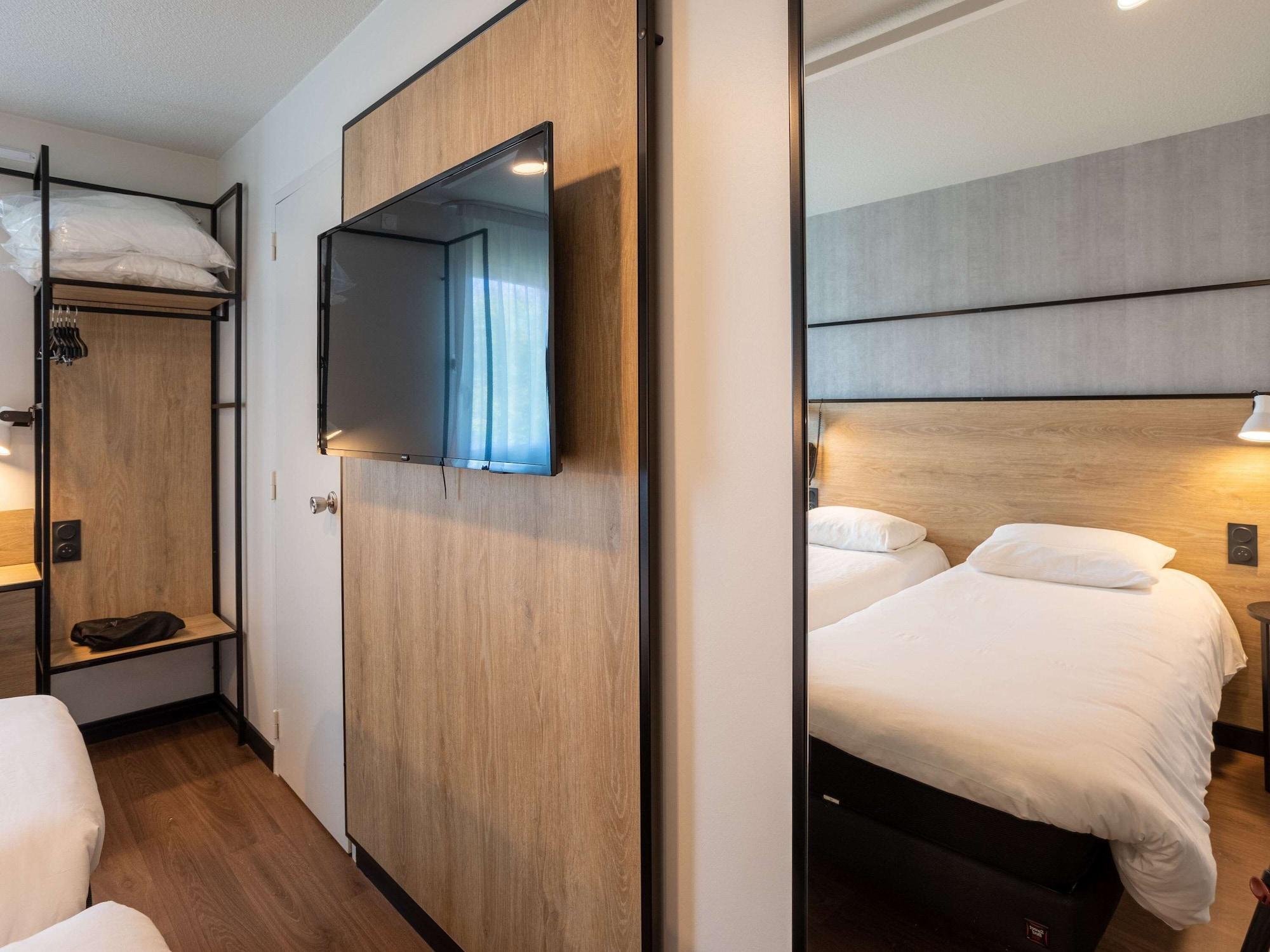 Ibis Saint-Lo Hotel Екстериор снимка