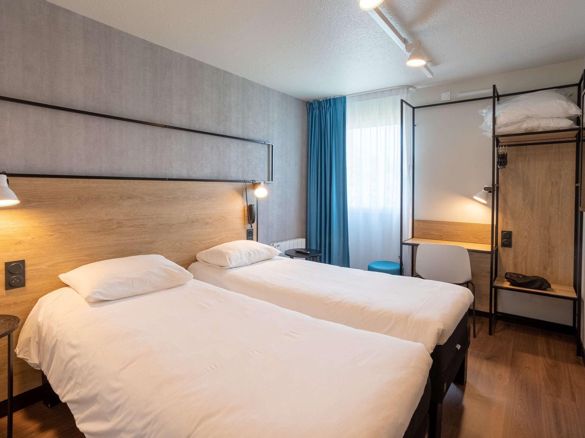 Ibis Saint-Lo Hotel Екстериор снимка