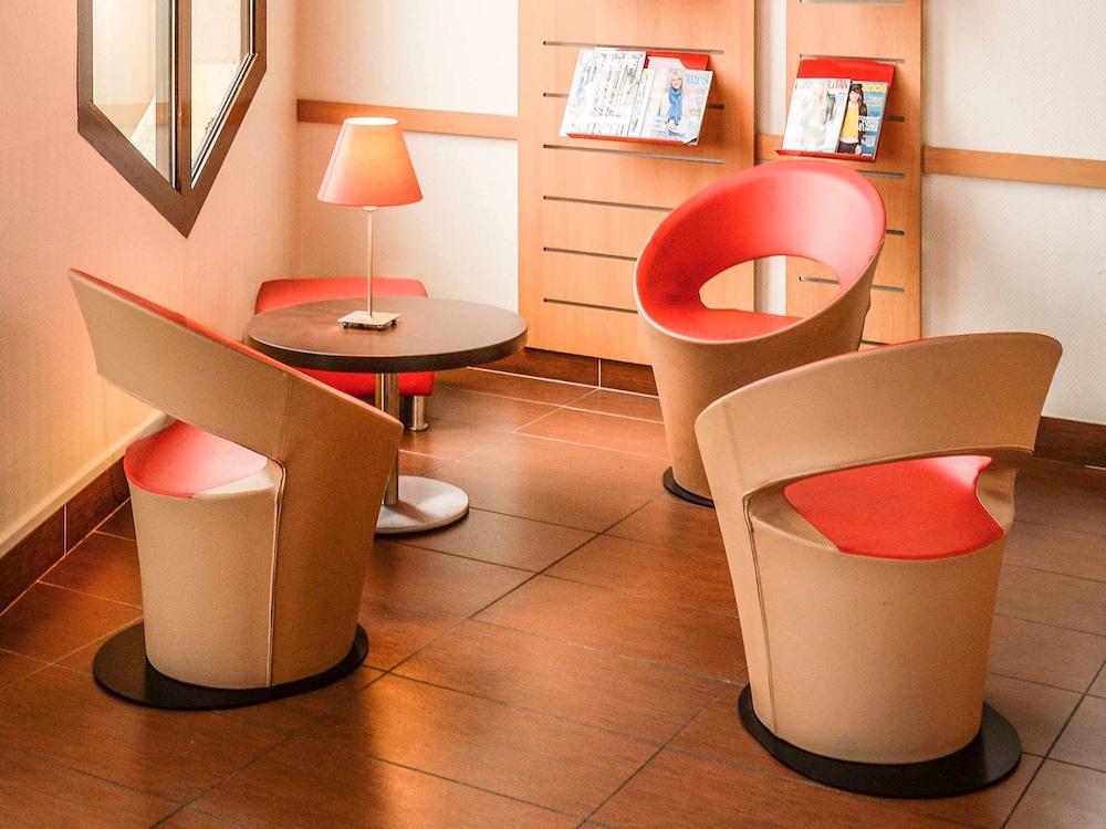 Ibis Saint-Lo Hotel Екстериор снимка