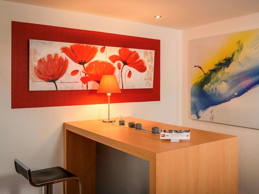 Ibis Saint-Lo Hotel Екстериор снимка