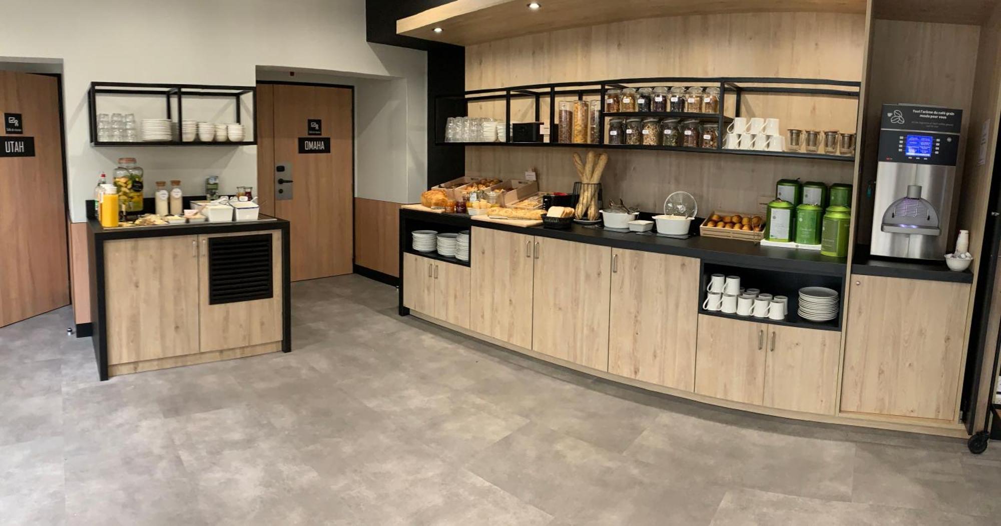 Ibis Saint-Lo Hotel Екстериор снимка